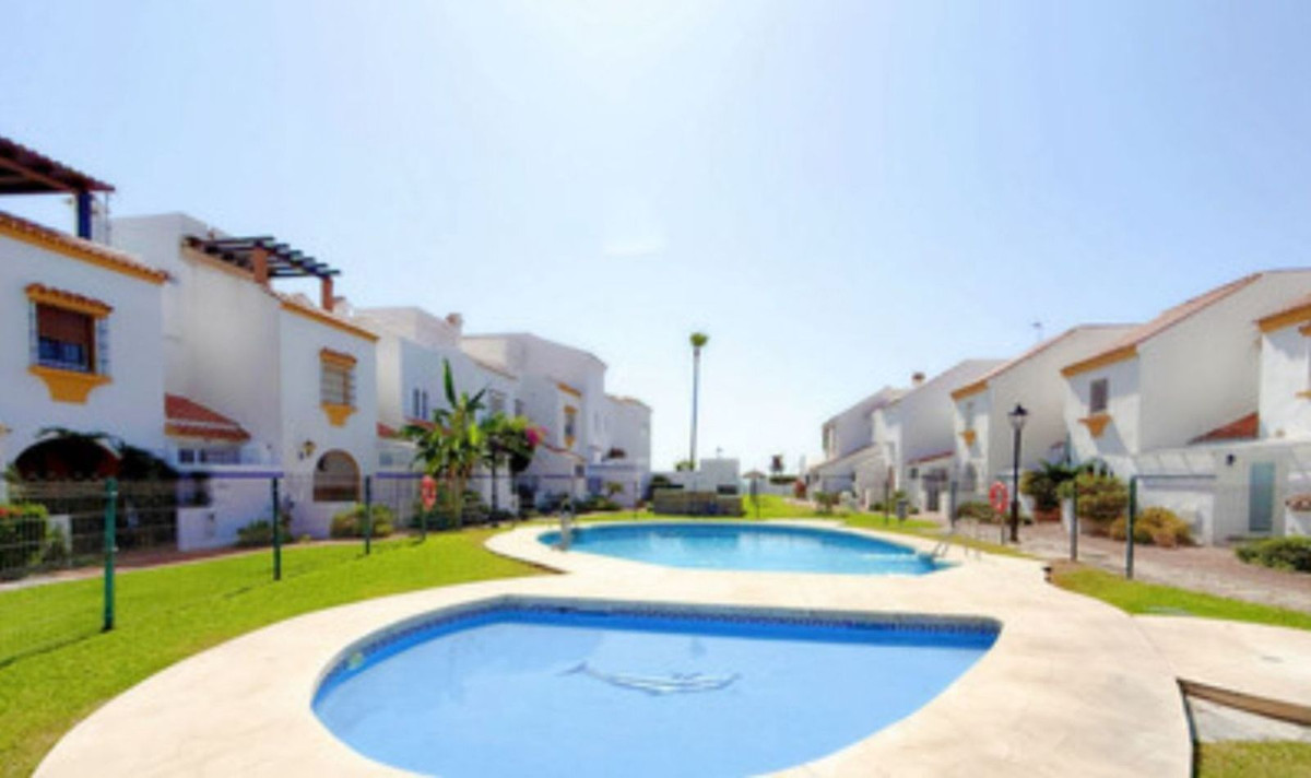 Huis te koop in Manilva | 4 slaapkamers H5057782