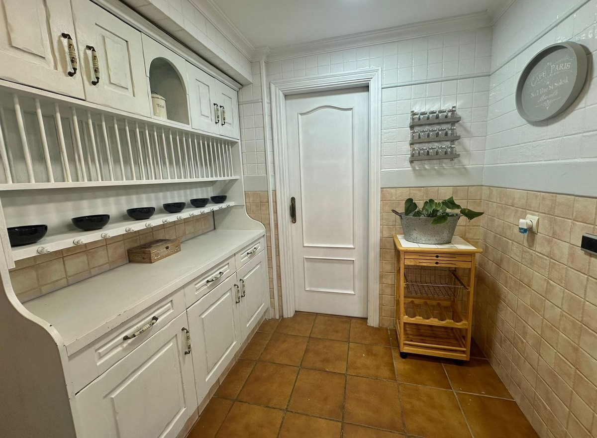 Huis te koop in Manilva | 4 slaapkamers H5057782
