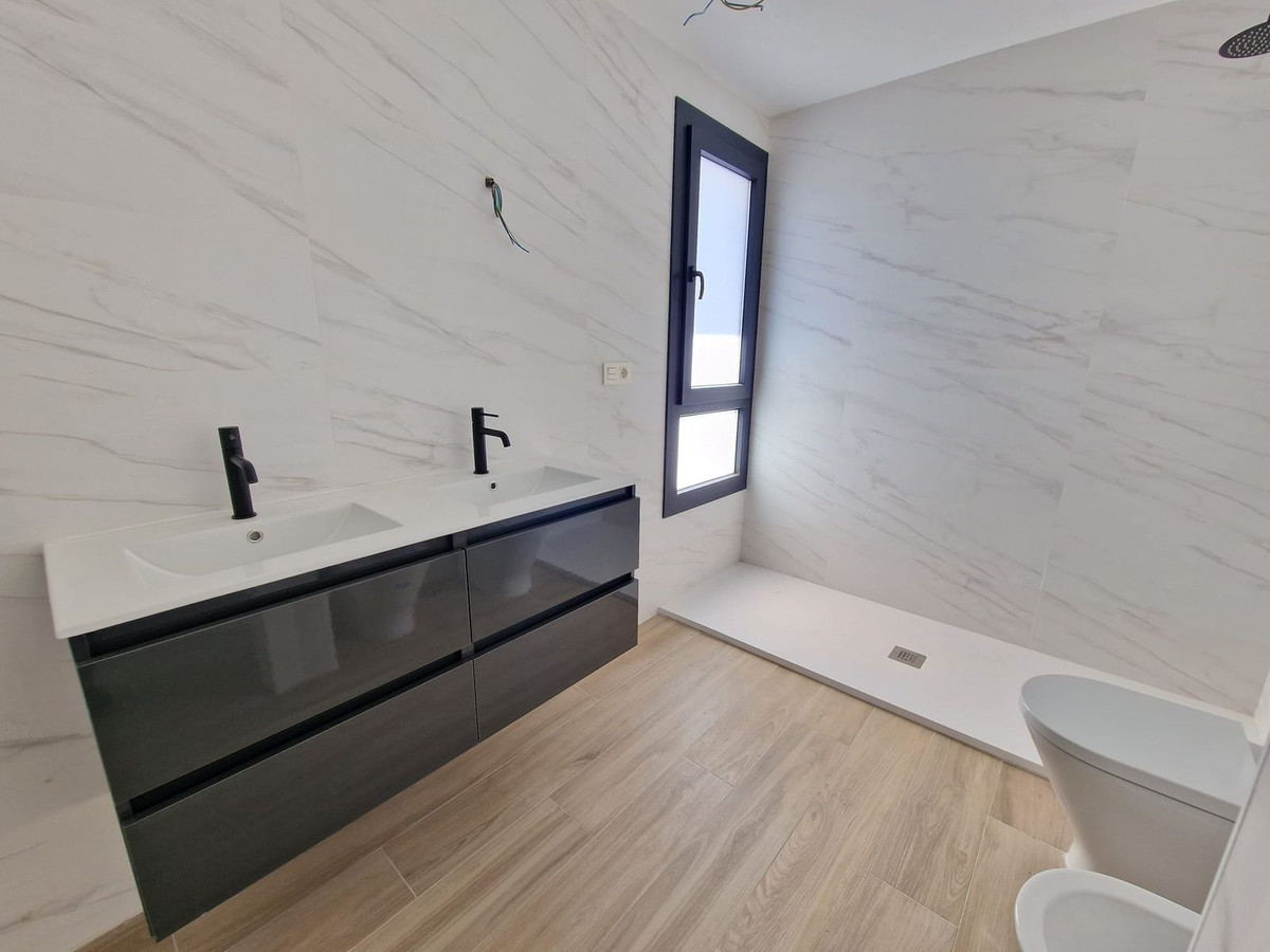 Huis te koop in Manilva | 3 slaapkamers H5104036