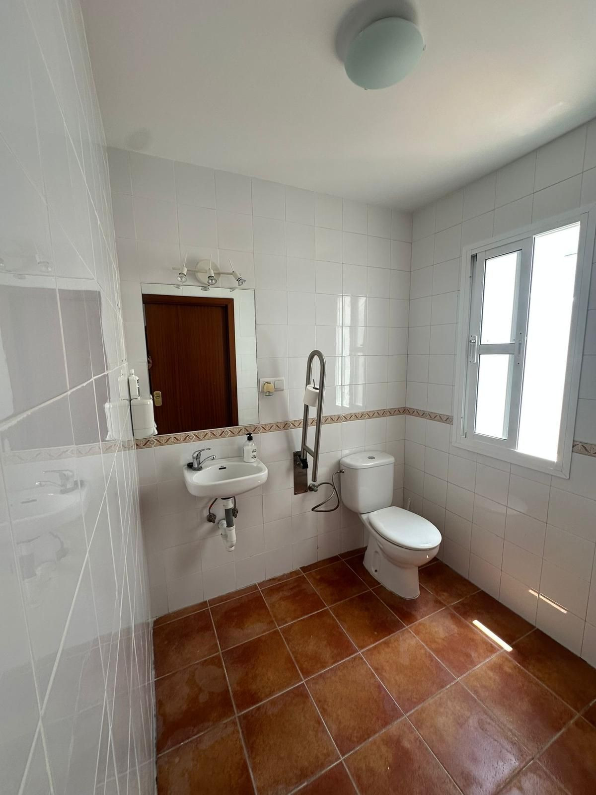 Huis te koop in Manilva | 4 slaapkamers H5108503