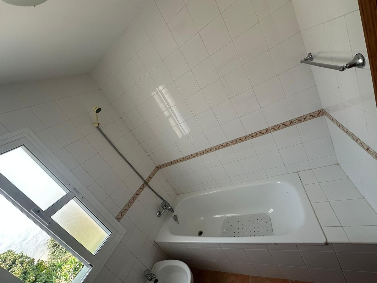 Huis te koop in Manilva | 4 slaapkamers H5108503