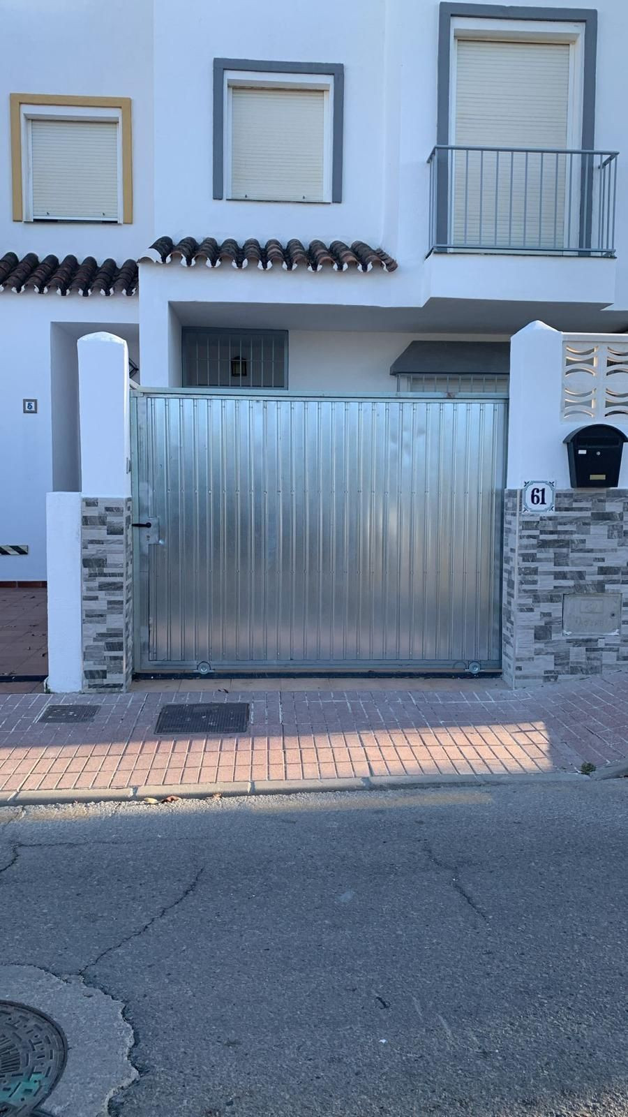 Huis te koop in Manilva | 4 slaapkamers H5108503