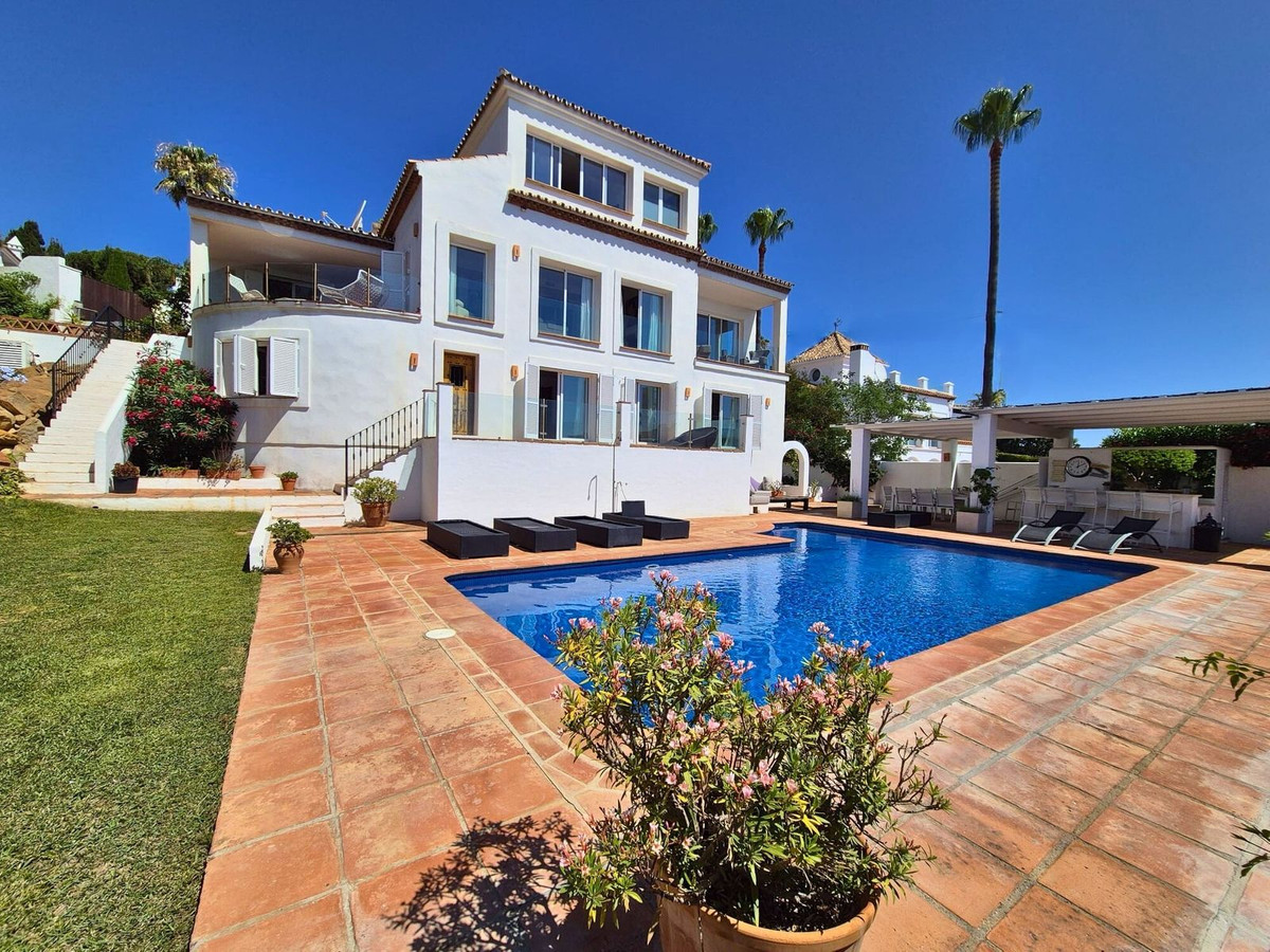 Huis te koop in Manilva | 5 slaapkamers H5109319