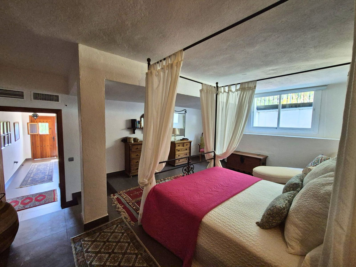 Huis te koop in Manilva | 5 slaapkamers H5109319