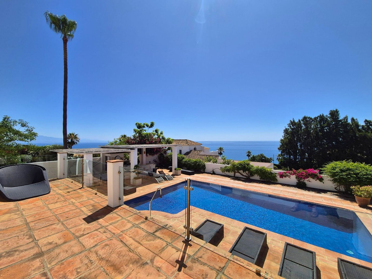 Huis te koop in Manilva | 5 slaapkamers H5109319