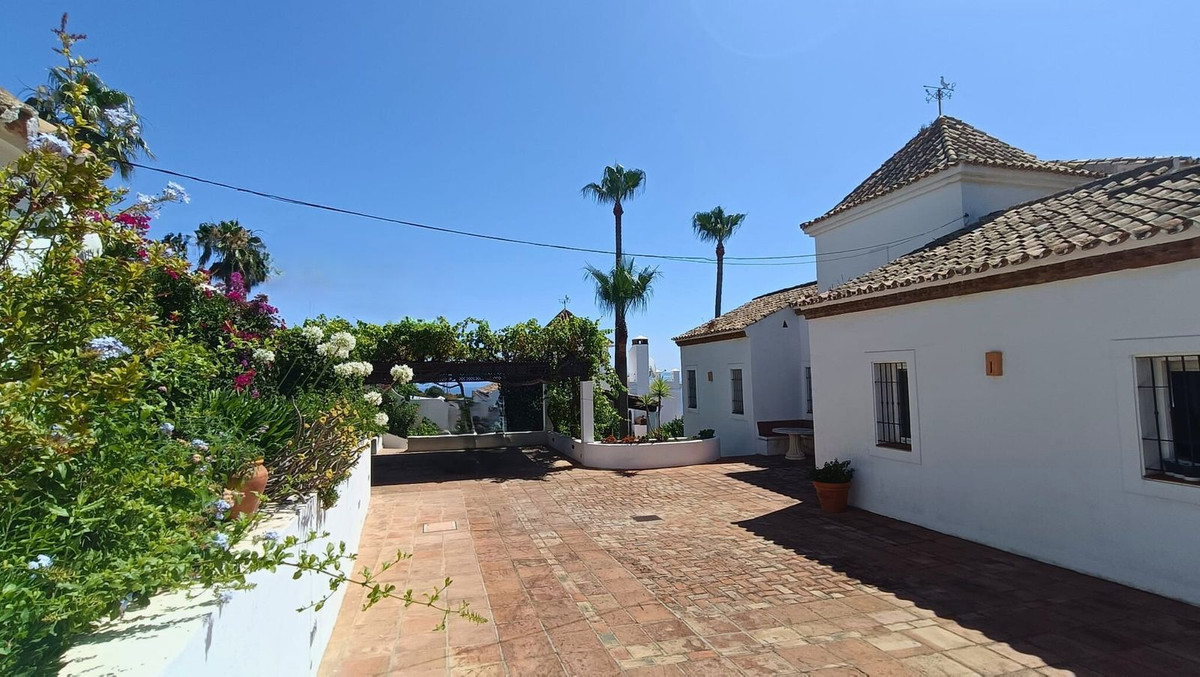 Huis te koop in Manilva | 5 slaapkamers H5109319