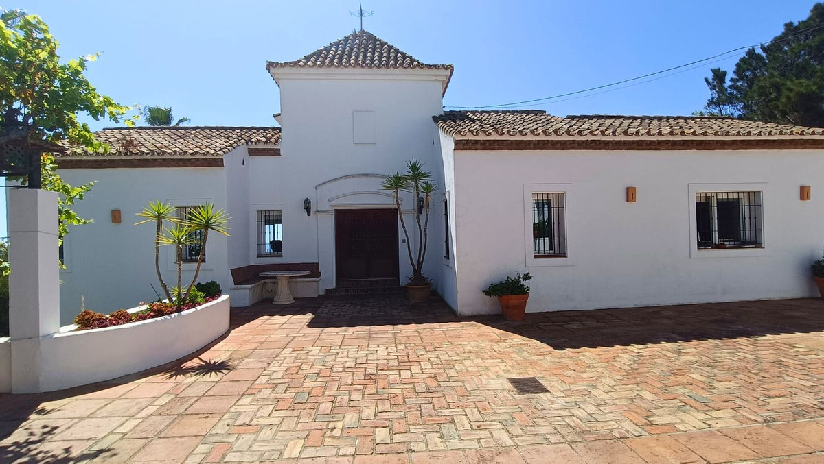 Huis te koop in Manilva | 5 slaapkamers H5109319
