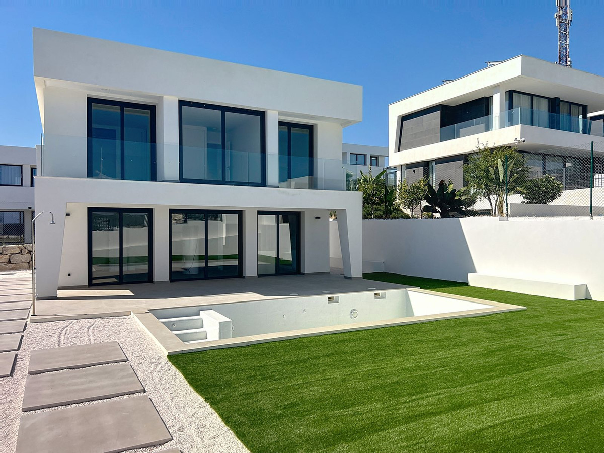 Huis te koop in Manilva | 4 slaapkamers H5125186