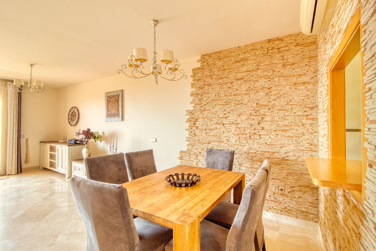 Appartement te koop in Manilva | 4 slaapkamers H5134963