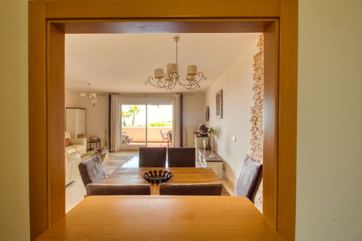 Appartement te koop in Manilva | 4 slaapkamers H5134963