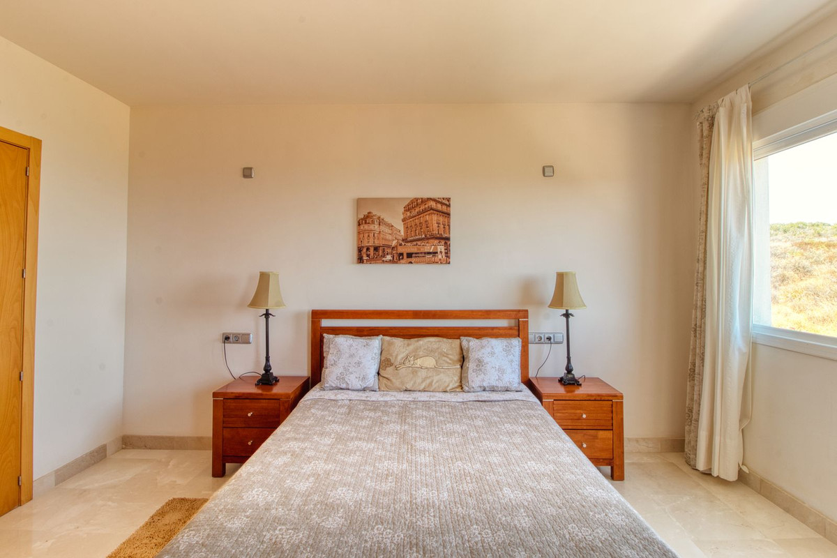 Appartement te koop in Manilva | 4 slaapkamers H5134963