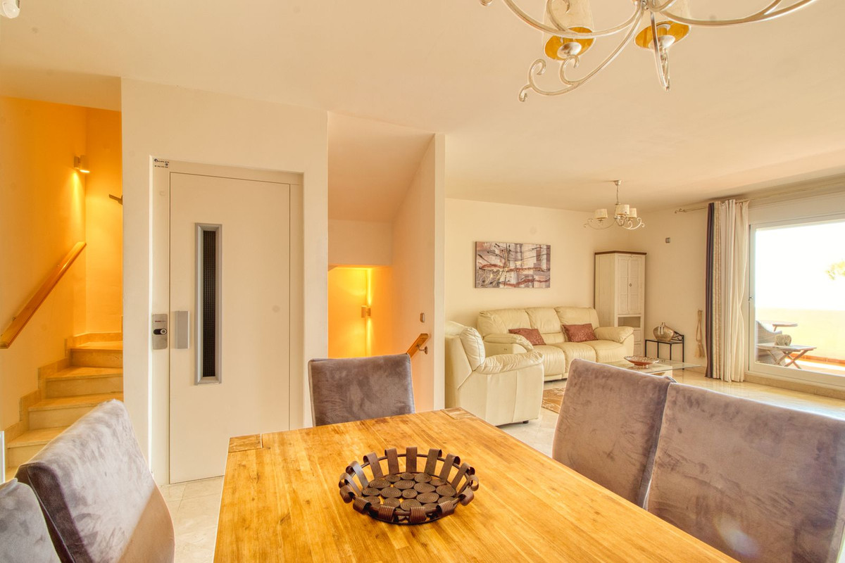 Appartement te koop in Manilva | 4 slaapkamers H5134963