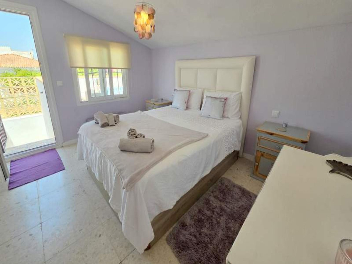 Huis te koop in Manilva | 5 slaapkamers H5135164
