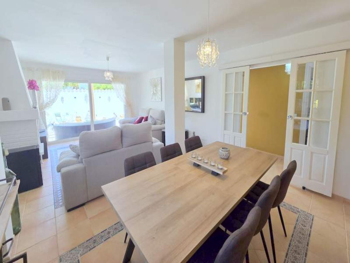 Huis te koop in Manilva | 5 slaapkamers H5135164