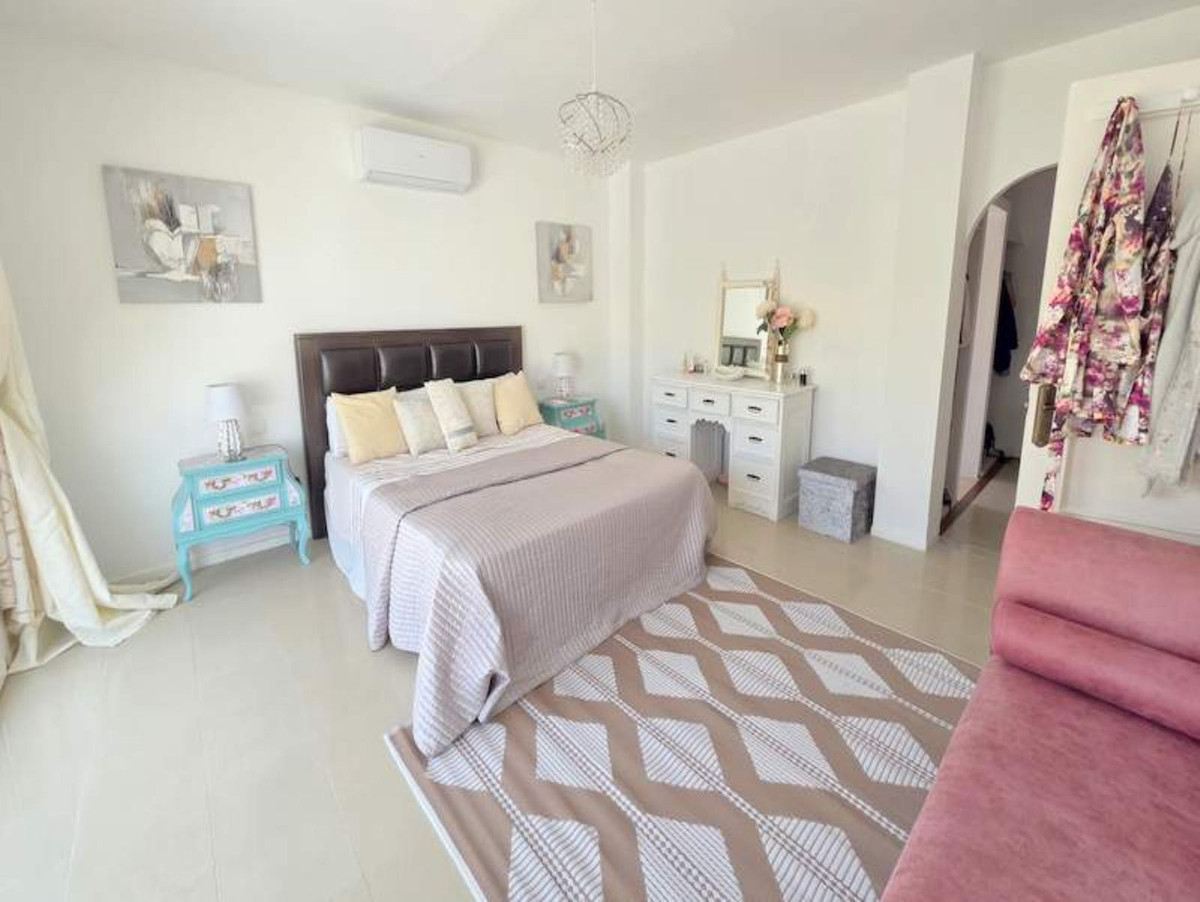 Huis te koop in Manilva | 5 slaapkamers H5135164