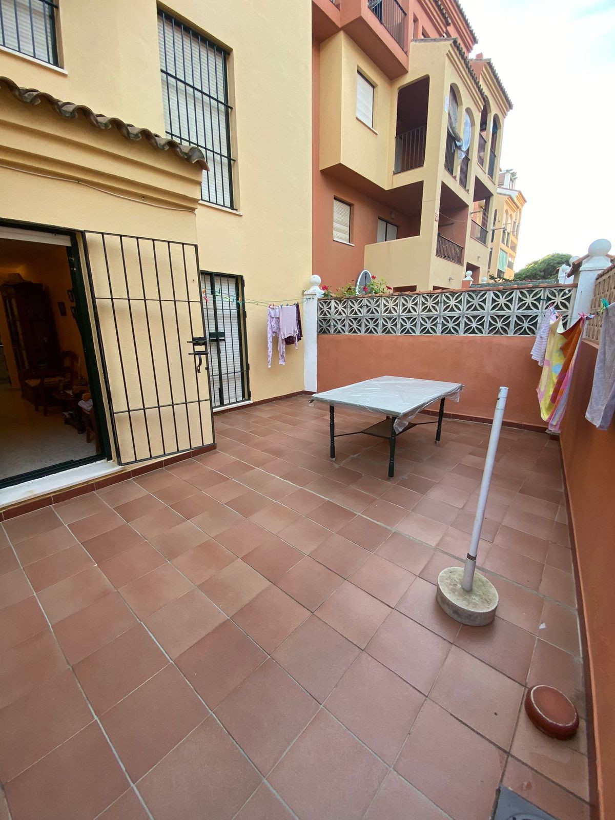 Appartement te koop in Manilva | 1 slaapkamers H5139706