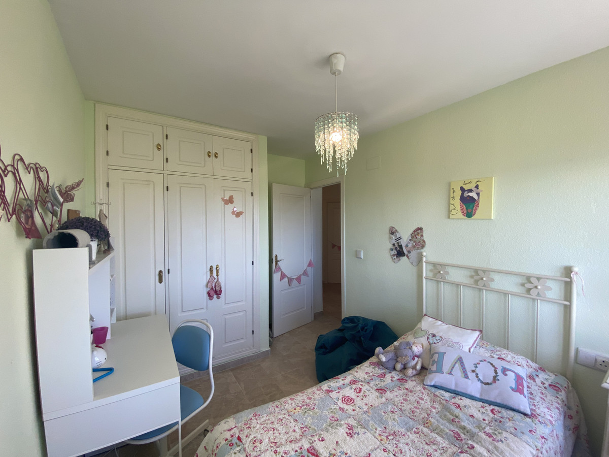 Huis te koop in Manilva | 4 slaapkamers H5148283
