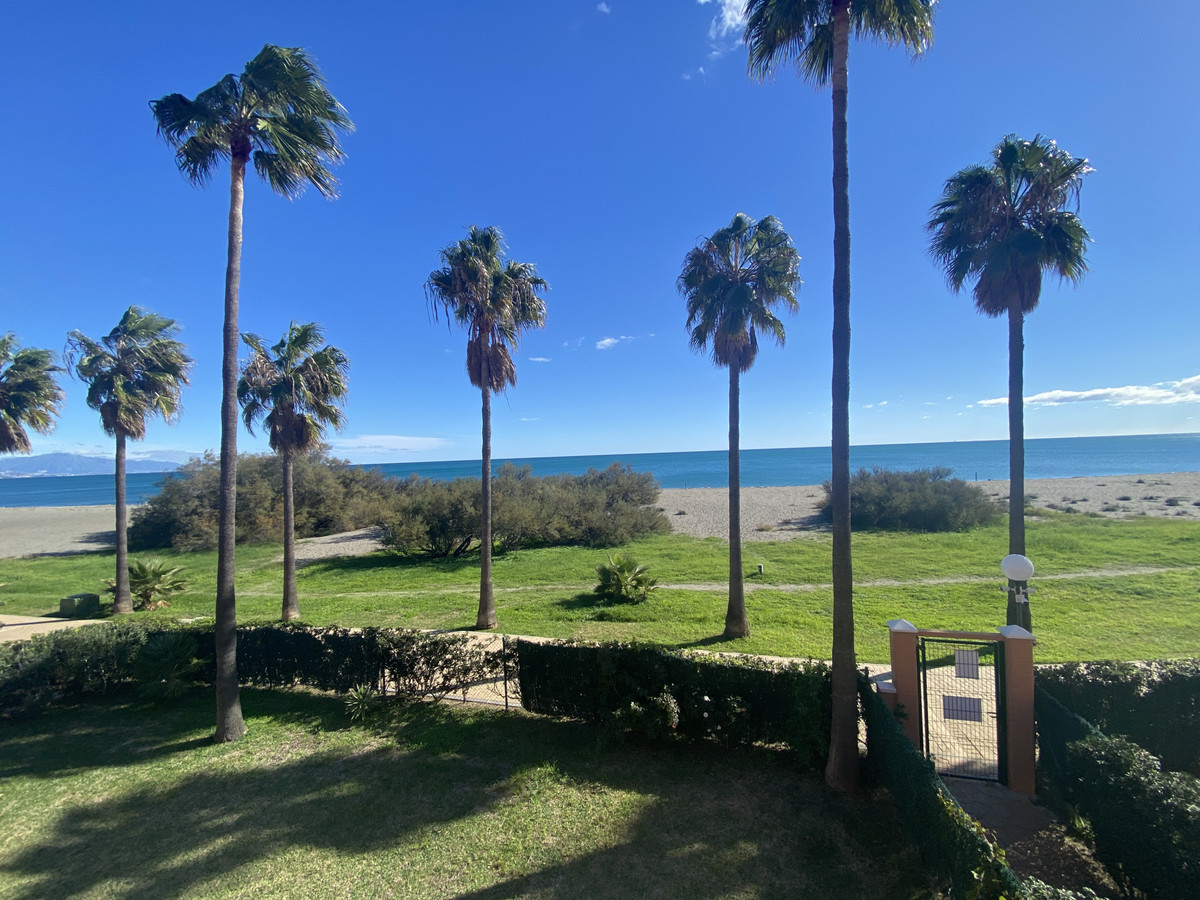 Huis te koop in Manilva | 4 slaapkamers H5148283