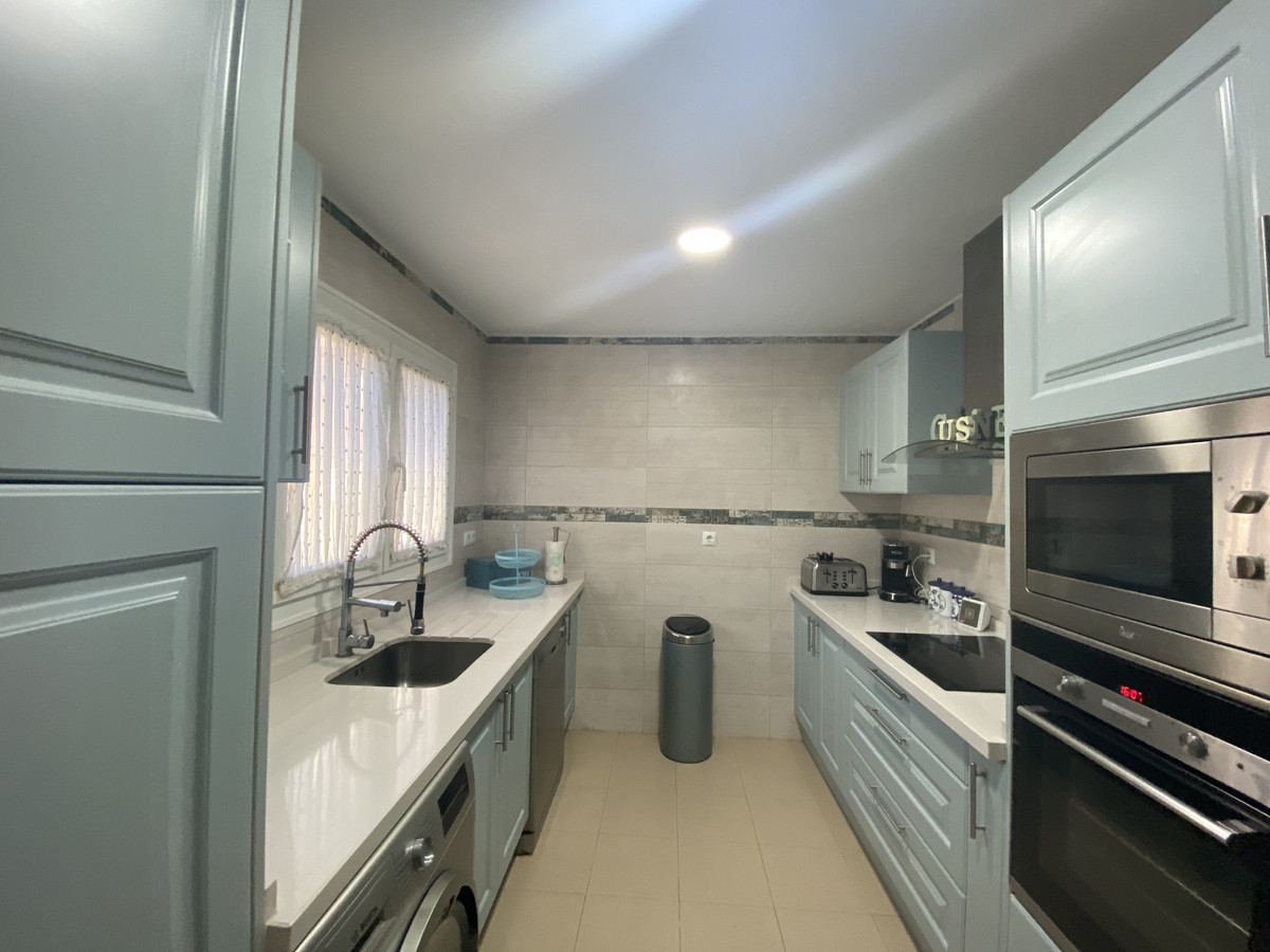 Huis te koop in Manilva | 4 slaapkamers H5148283