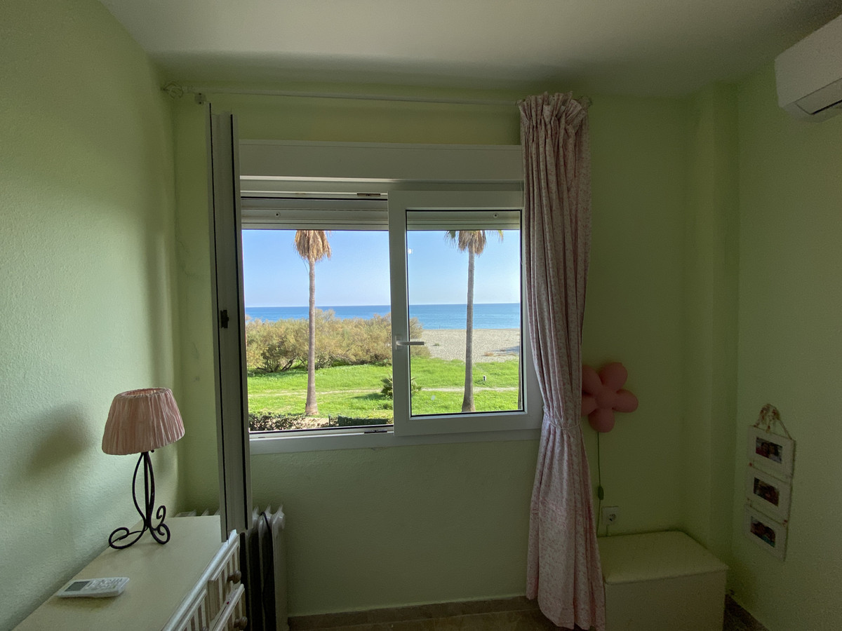 Huis te koop in Manilva | 4 slaapkamers H5148283