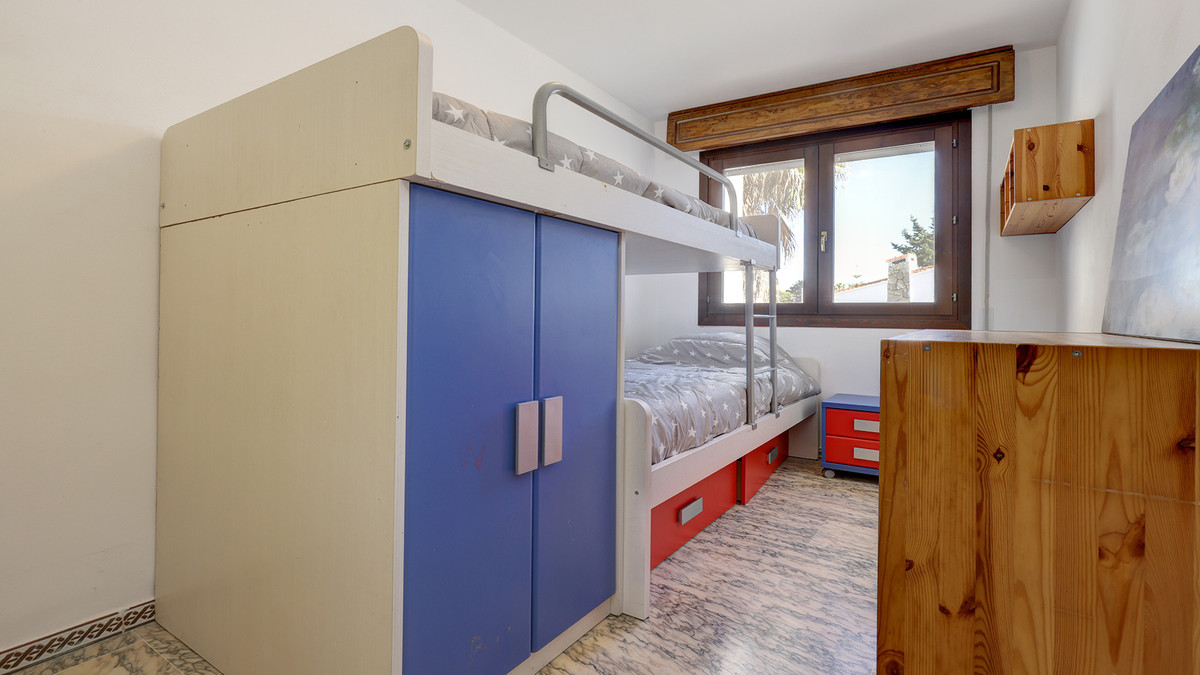 Huis te koop in Manilva | 4 slaapkamers H5152150