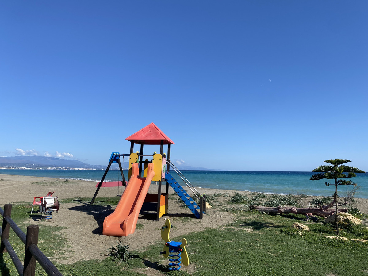 Huis te koop in Manilva | 4 slaapkamers H5152150