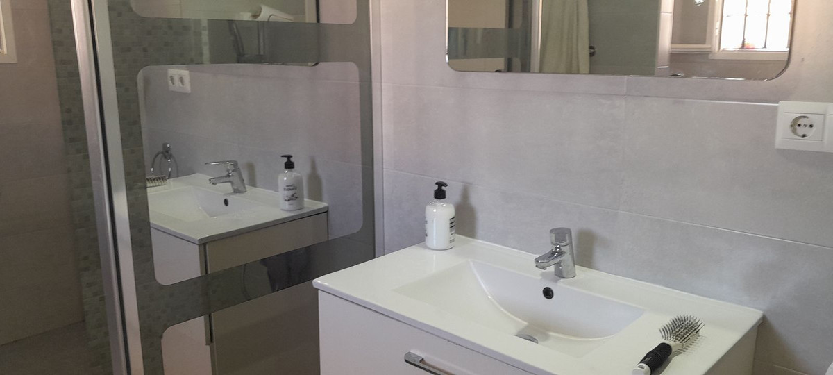 Huis te koop in Manilva | 3 slaapkamers H5159269
