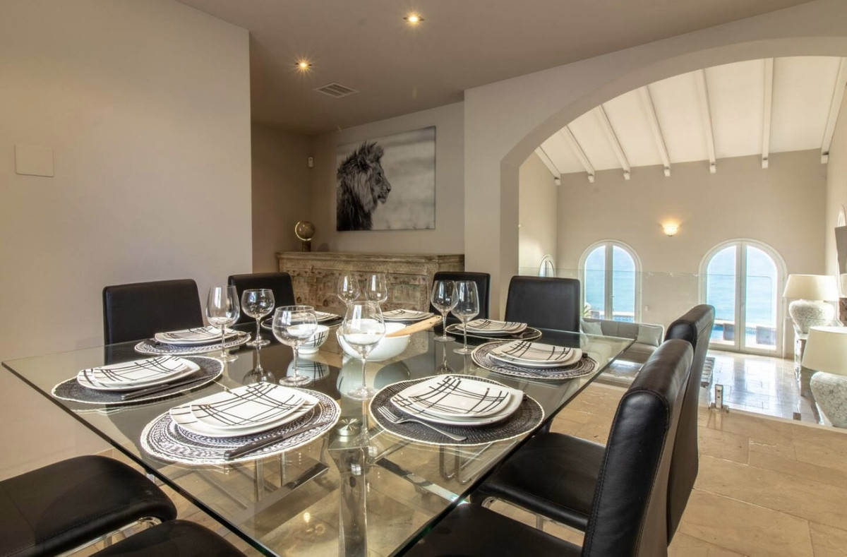 Huis te koop in Manilva | 4 slaapkamers H5202055