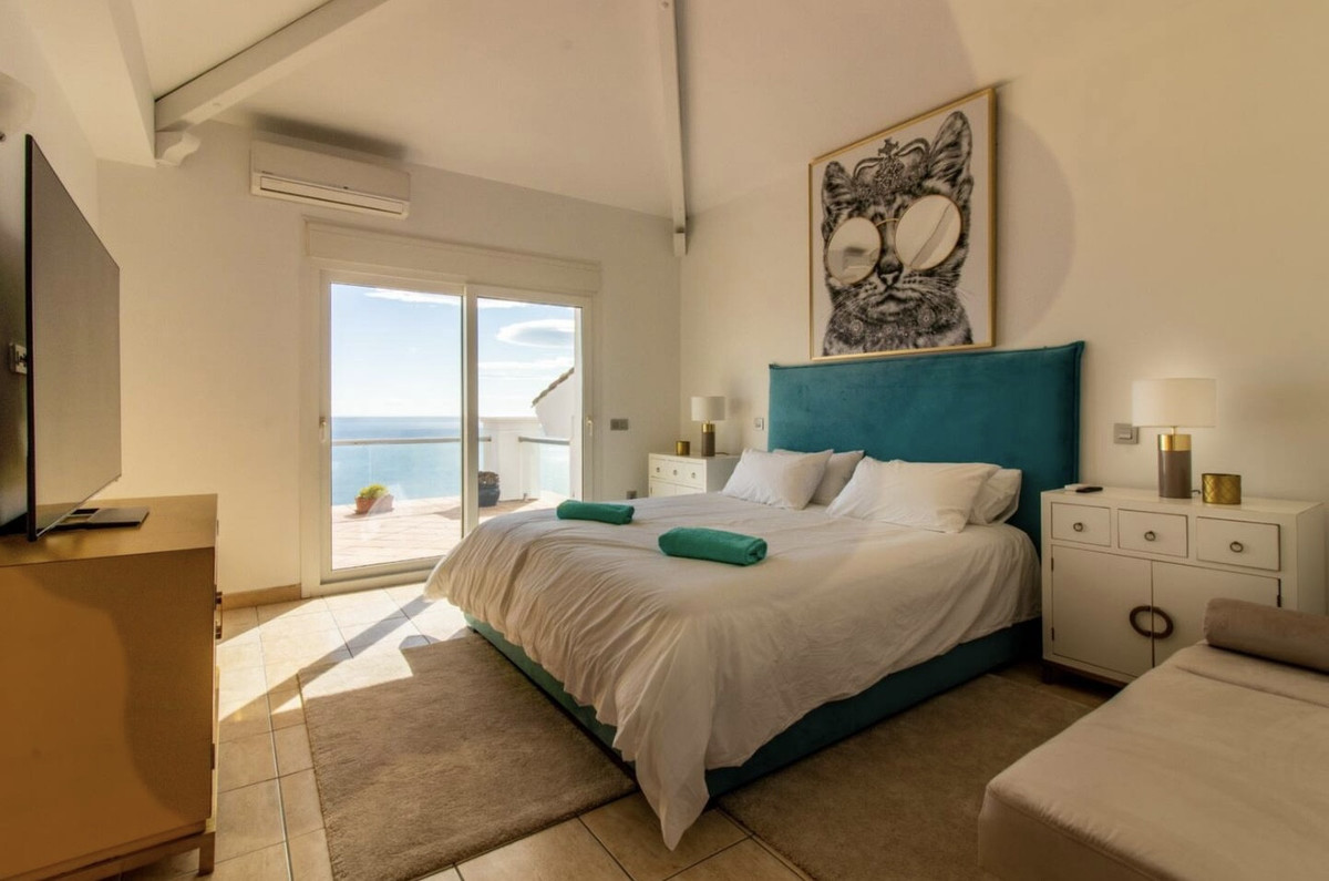 Huis te koop in Manilva | 4 slaapkamers H5202055