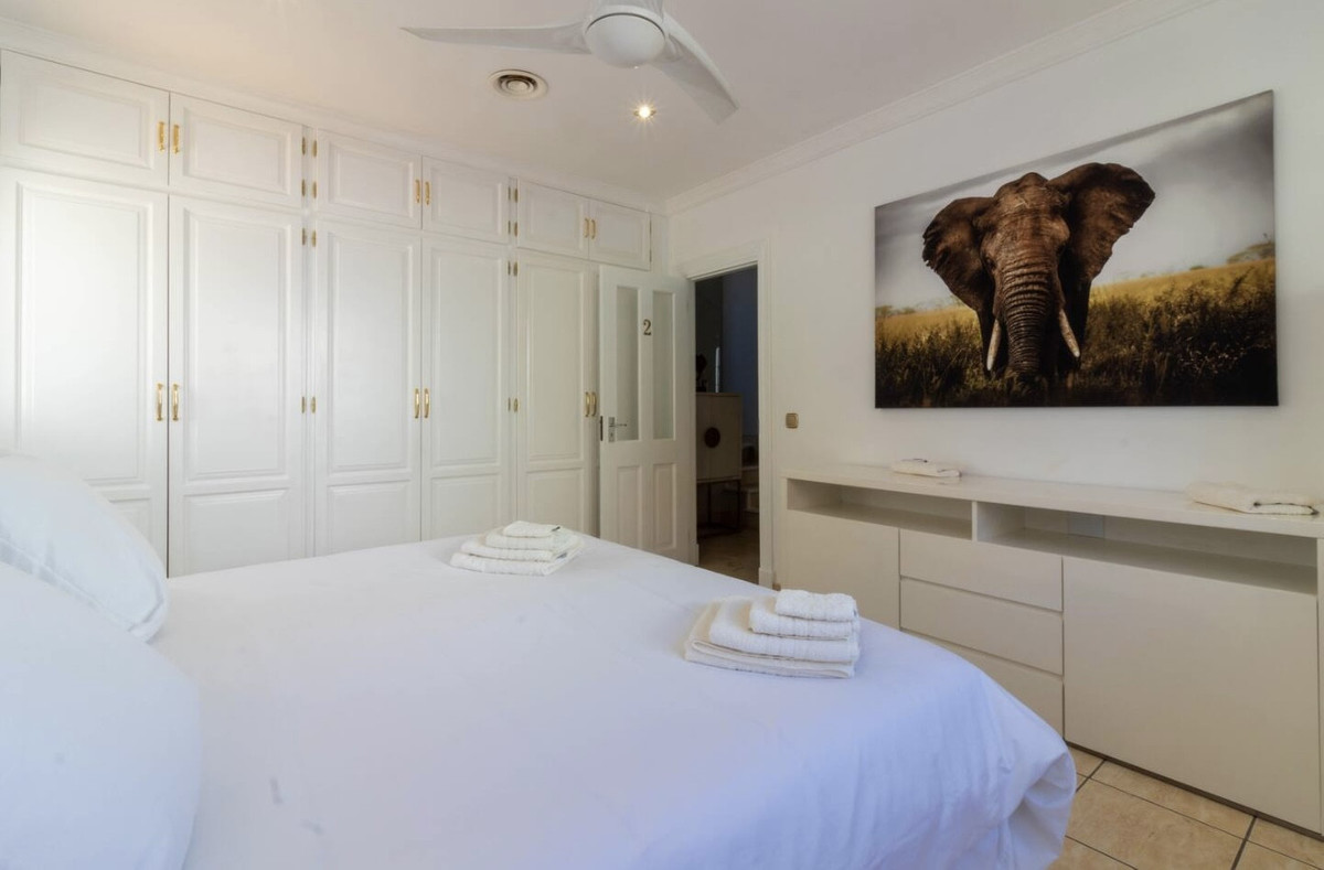 Huis te koop in Manilva | 4 slaapkamers H5202055