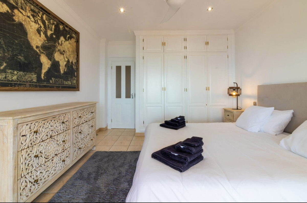 Huis te koop in Manilva | 4 slaapkamers H5202055