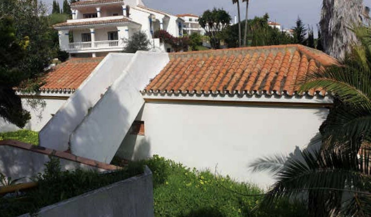 Huis te koop in Manilva | 4 slaapkamers H5235478