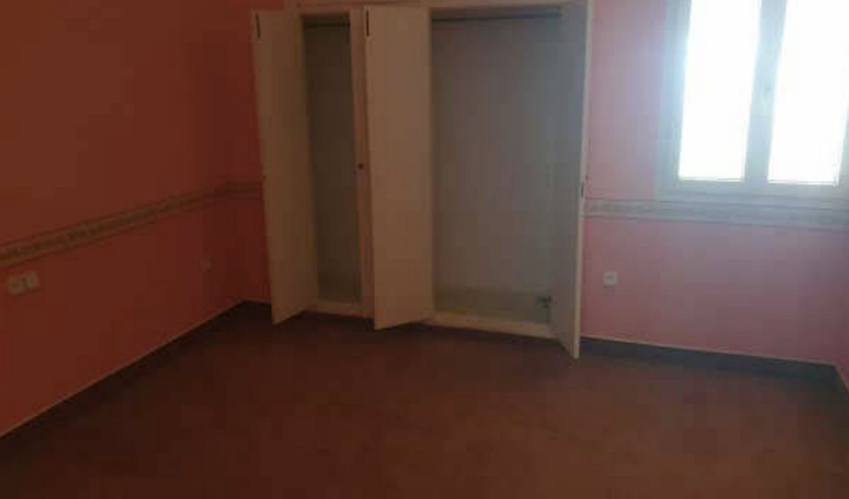 Huis te koop in Manilva | 4 slaapkamers H5235478