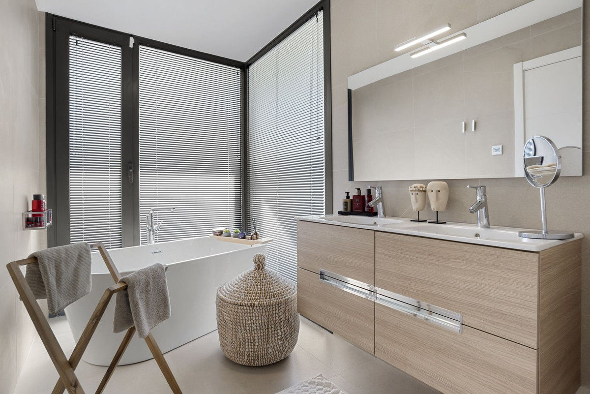 Huis te koop in Manilva | 3 slaapkamers H5283664