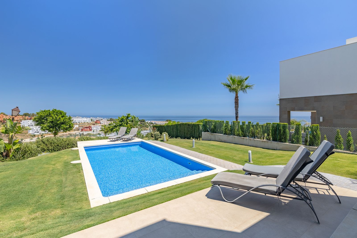 Huis te koop in Manilva | 4 slaapkamers H5287867