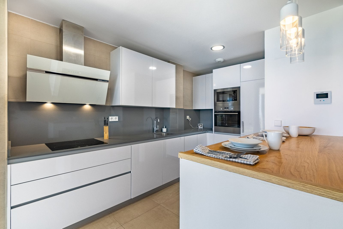 Huis te koop in Manilva | 4 slaapkamers H5287867