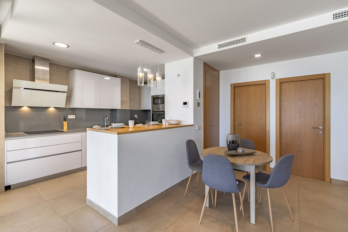 Huis te koop in Manilva | 4 slaapkamers H5287867