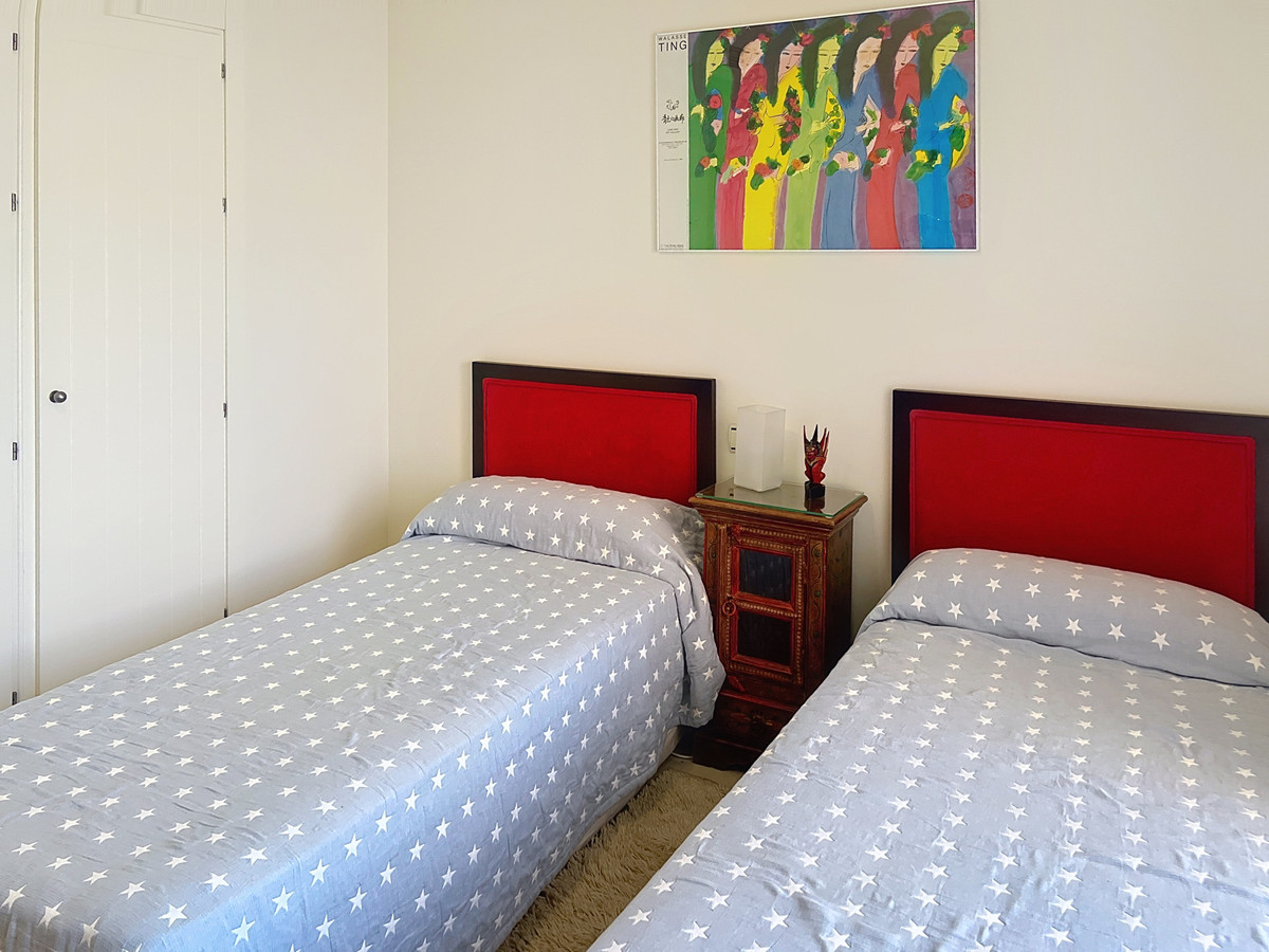 Appartement te koop in Manilva | 2 slaapkamers H5288398