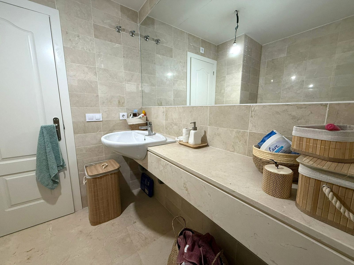 Appartement te koop in Manilva | 2 slaapkamers H5294845