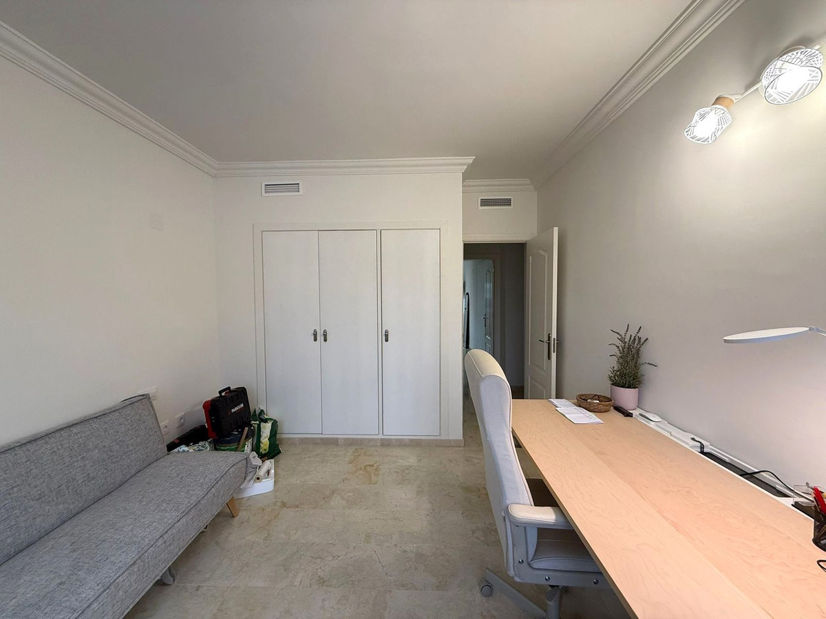 Appartement te koop in Manilva | 2 slaapkamers H5294845