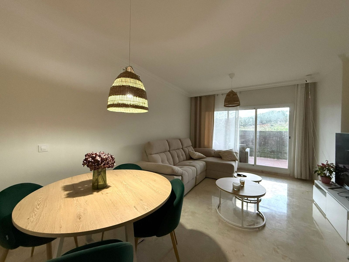 Appartement te koop in Manilva | 2 slaapkamers H5294845