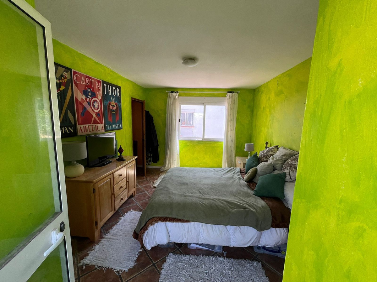 Huis te koop in Manilva | 4 slaapkamers H5311402