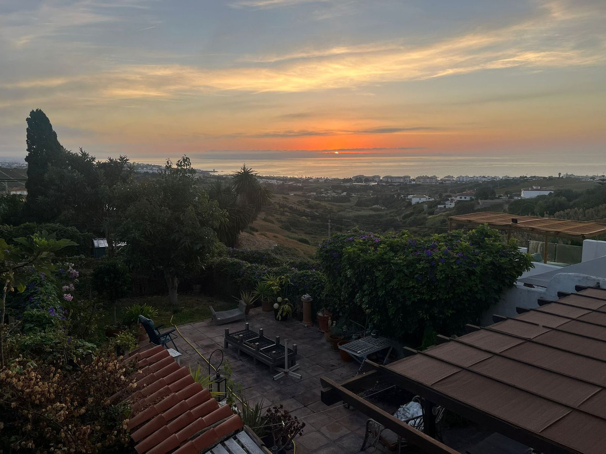 Huis te koop in Manilva | 4 slaapkamers H5311402