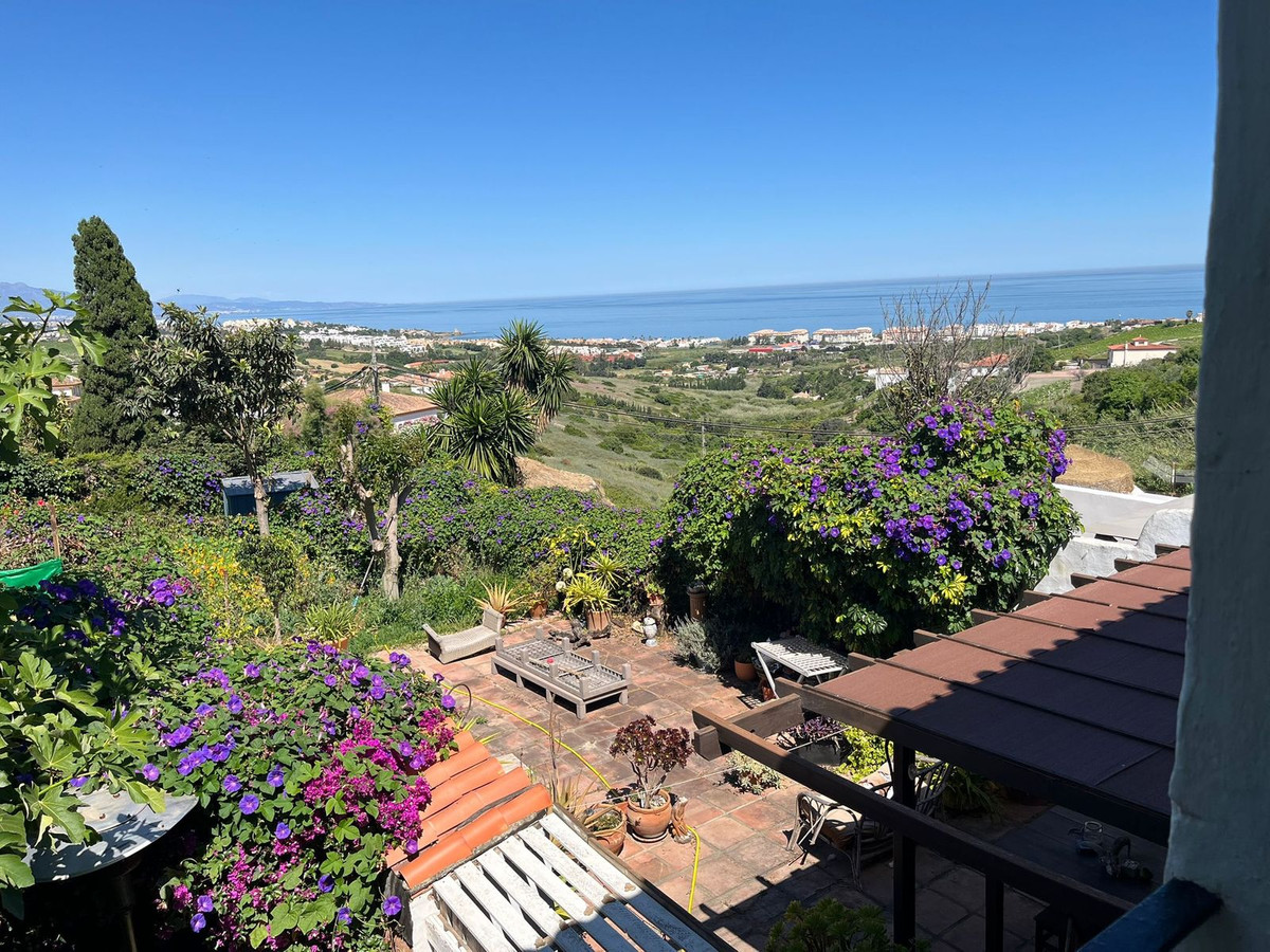 Huis te koop in Manilva | 4 slaapkamers H5311402