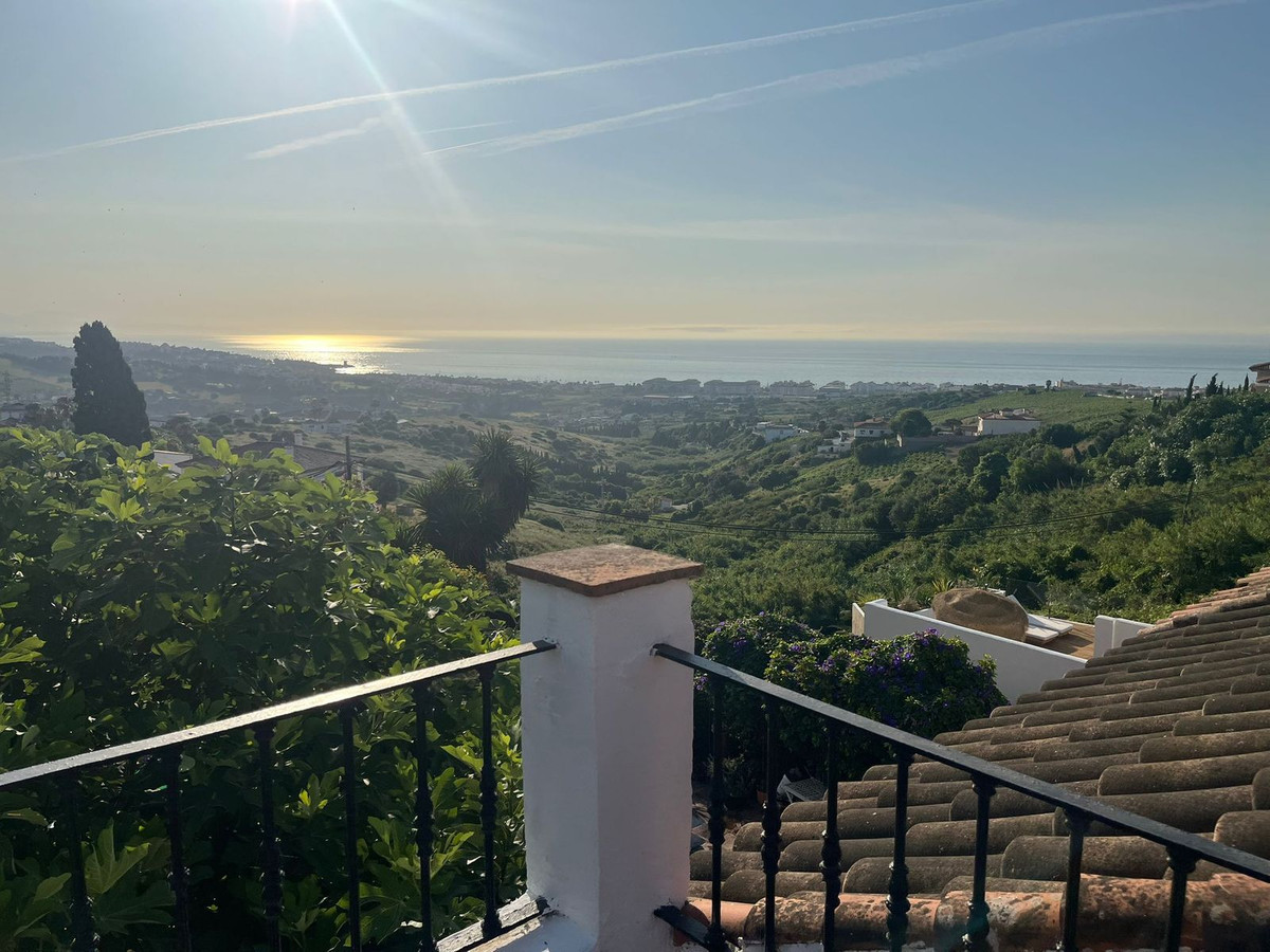 Huis te koop in Manilva | 4 slaapkamers H5311402