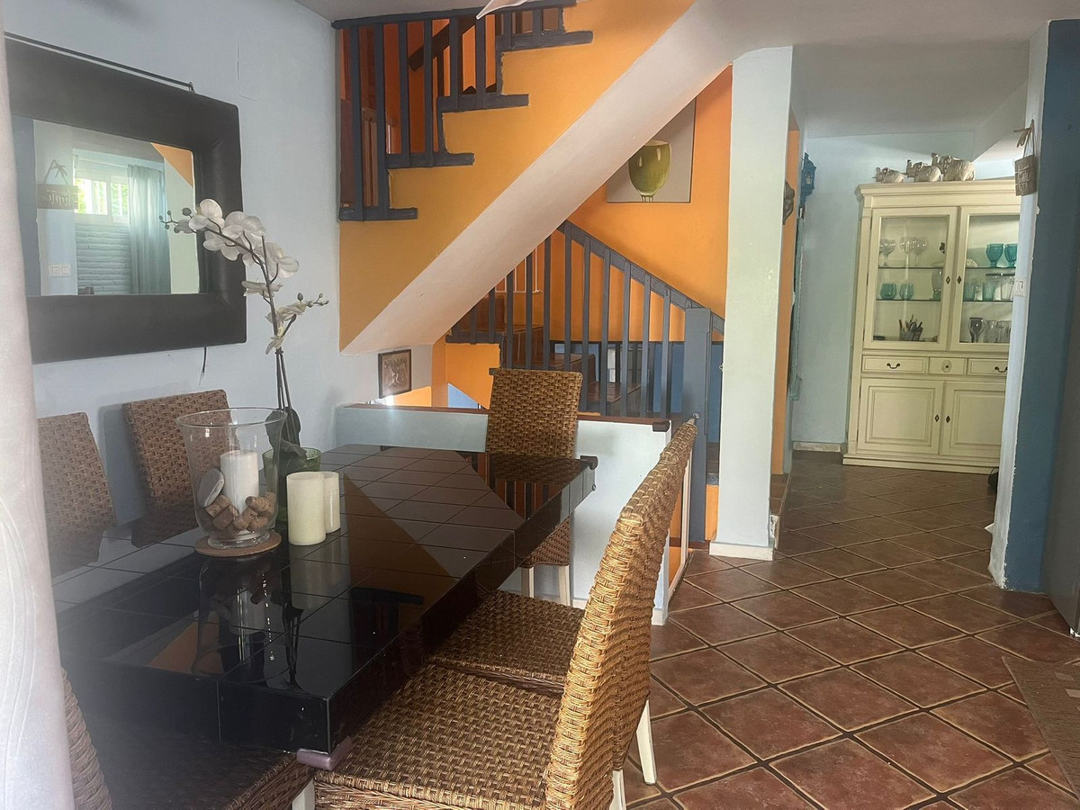 Huis te koop in Manilva | 4 slaapkamers H5311402