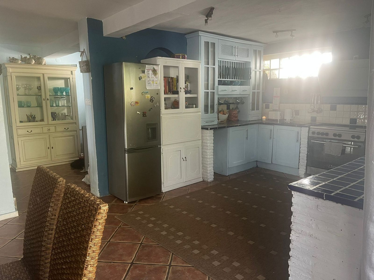 Huis te koop in Manilva | 4 slaapkamers H5311402