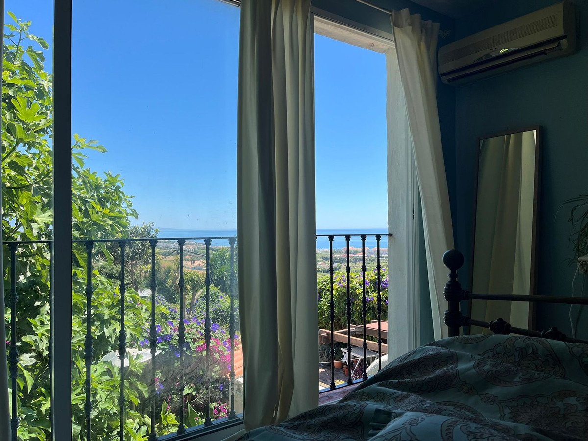 Huis te koop in Manilva | 4 slaapkamers H5311402