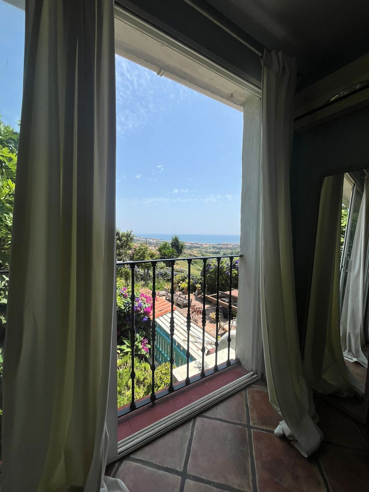 Huis te koop in Manilva | 4 slaapkamers H5311402