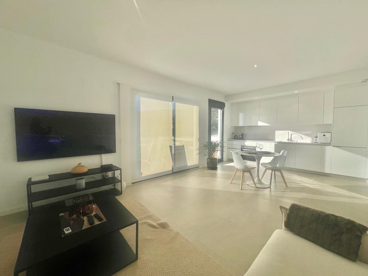 Appartement te koop in Manilva | 2 slaapkamers H5311750